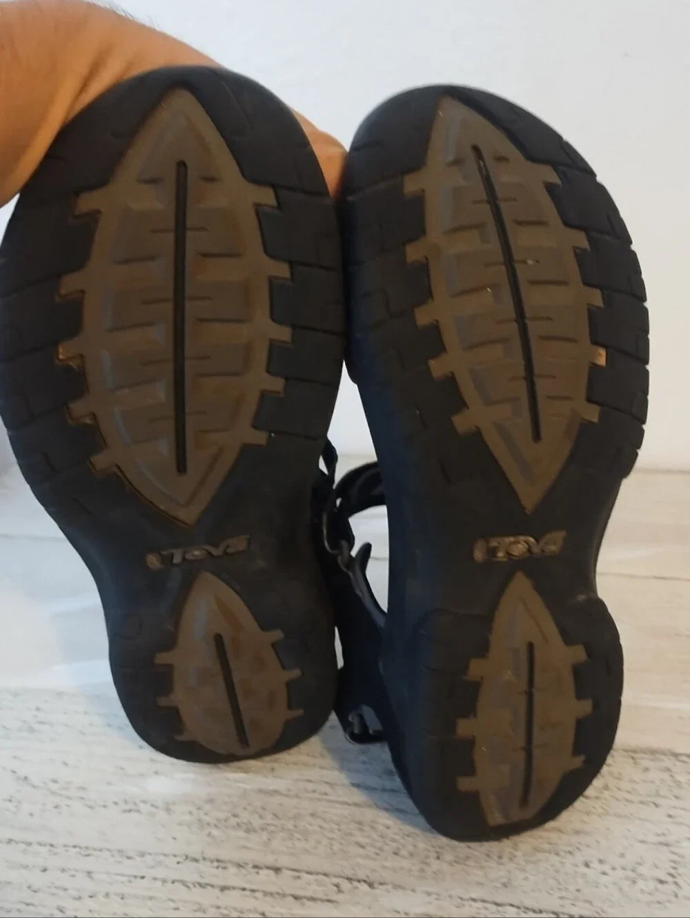 Teva Minam Water Sport Sandals Mens U.S.A Size 8 Black Waterproof